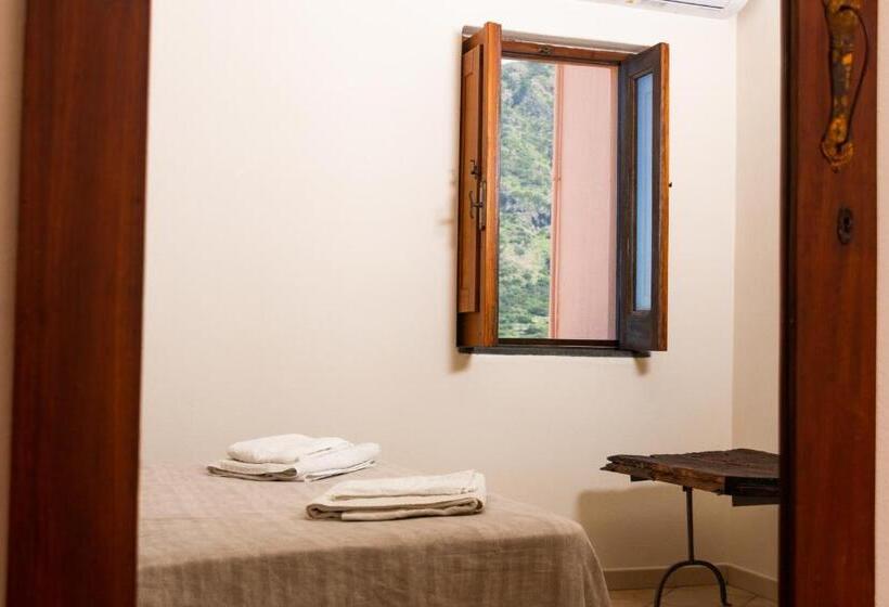 اتاق لوکس, Agriturismo Al Cappero