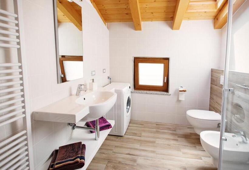 דירת חדר נוף לגינה, Albergo Diffuso Tolmezzo