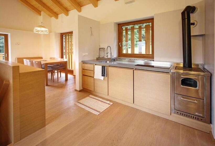 منزل غرفتين نوم, Albergo Diffuso Tolmezzo