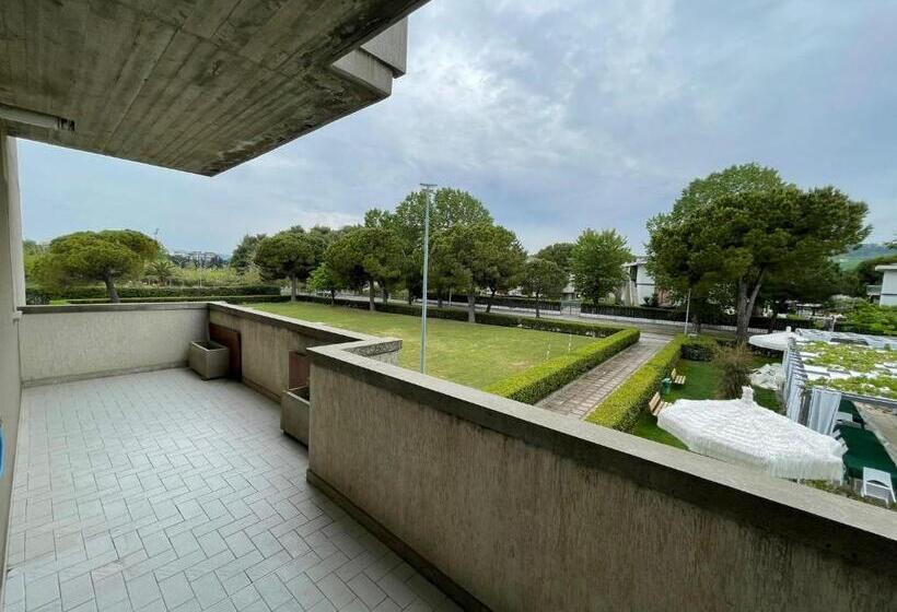 آپارتمان 1 خوابه, Residence Leonardo Sul Mare