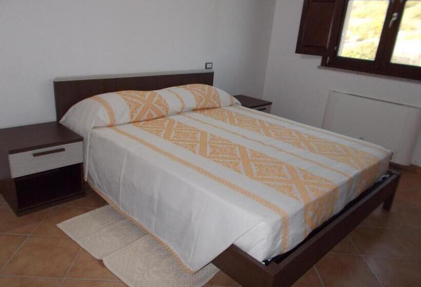 스탠다드 룸 킹사이즈 침대, Agriturismo La Fillirea