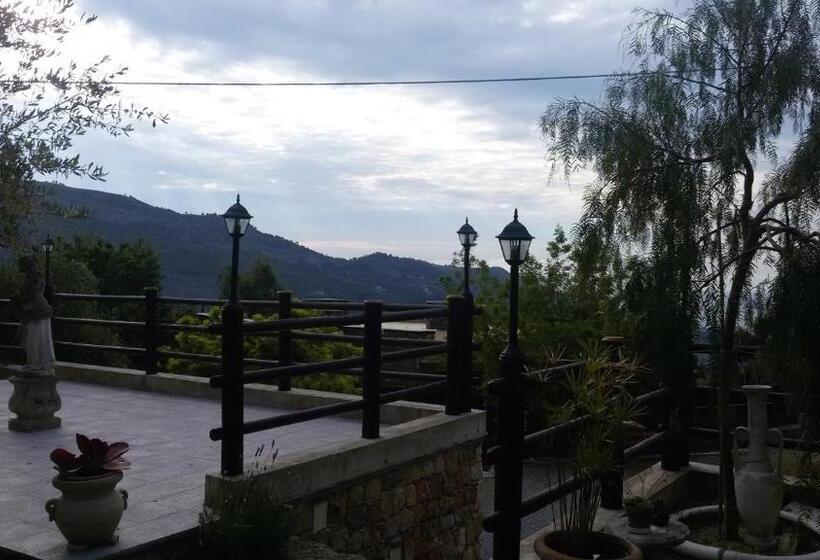 اتاق استاندارد با چشم‌انداز باغ, Locanda Dei Boi