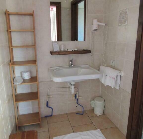 استودیو خانوادگی, Cascina La Commenda