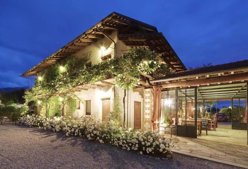 اتاق لوکس, Cascina La Commenda