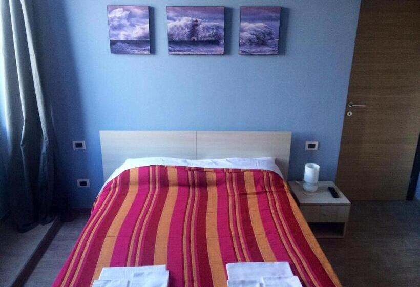 اتاق استاندارد با چشم‌انداز باغ, My Room Roma
