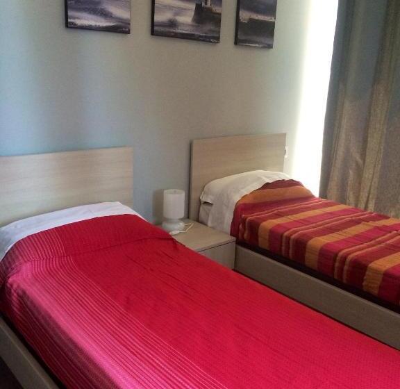 اتاق استاندارد با چشم‌انداز باغ, My Room Roma