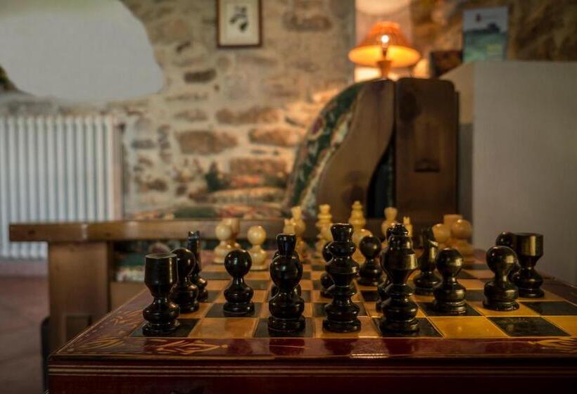 سوییت جونیور, Agriturismo Monte Acuto
