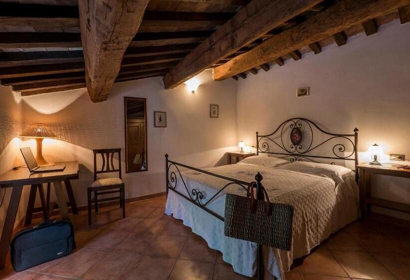اتاق لوکس, Agriturismo Monte Acuto