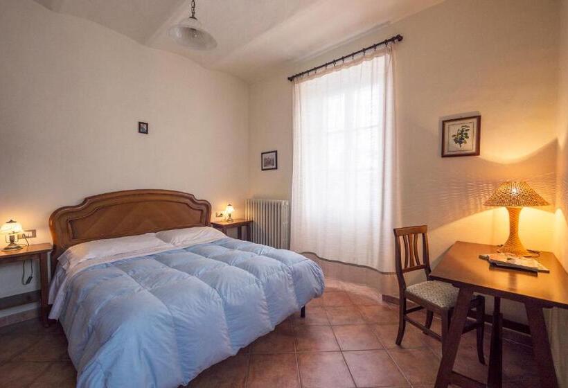 اتاق خانوادگی, Agriturismo Monte Acuto
