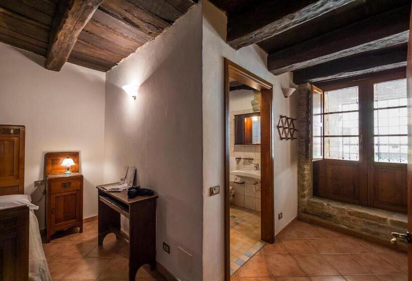 سوییت جونیور, Agriturismo Monte Acuto
