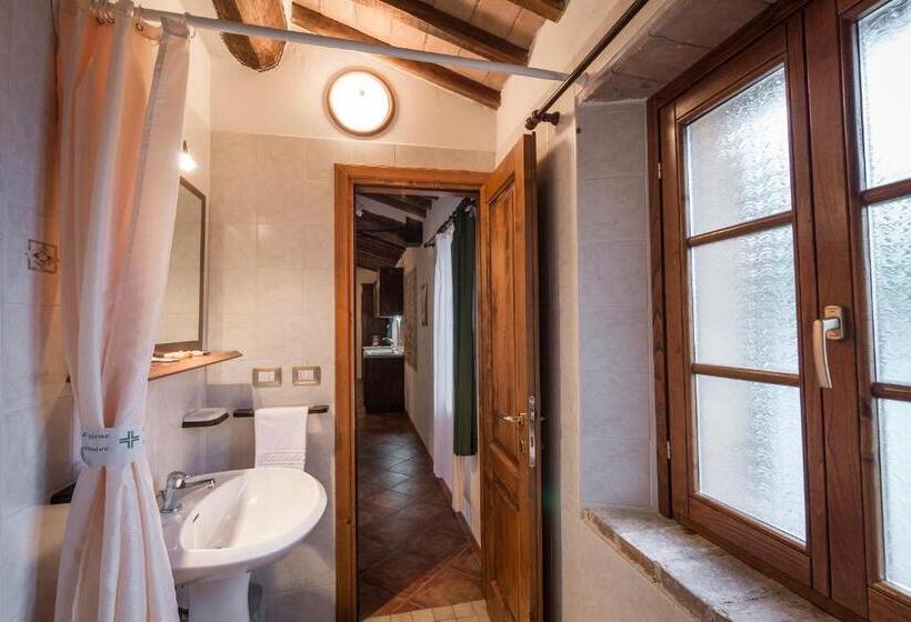سوییت خانوادگی, Agriturismo Monte Acuto