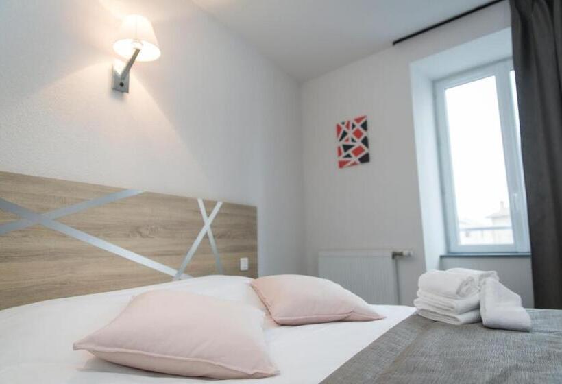 Номер Стандарт Адаптированный для Инвалидов, Le Relais Délys