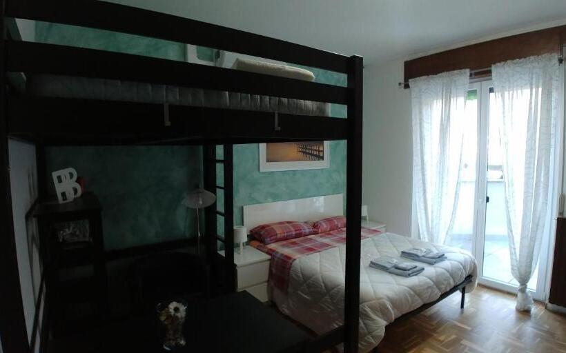 Студия Премиум, Affittacamere Valchiavenna Foresteria In Tranquilla Villa Signorile Con Comodo Parcheggio Privato