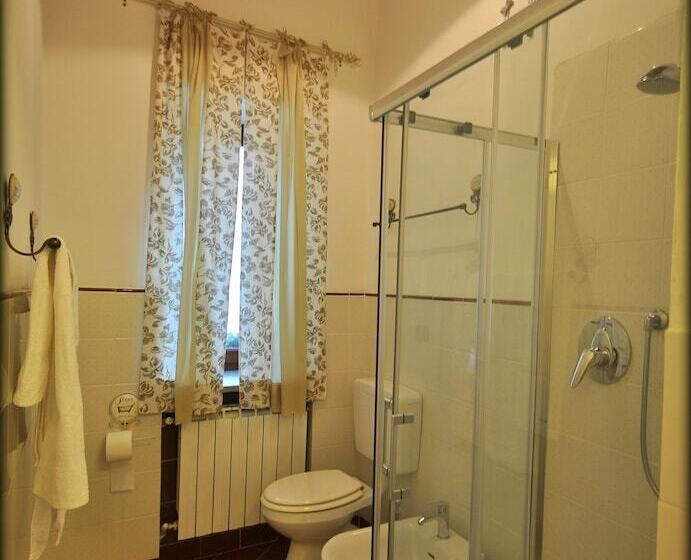 스탠다드 스튜디오, Residence La Pera Bugiarda