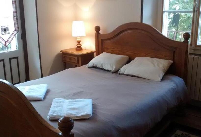 Номер Стандарт, Gîte Mont Joly