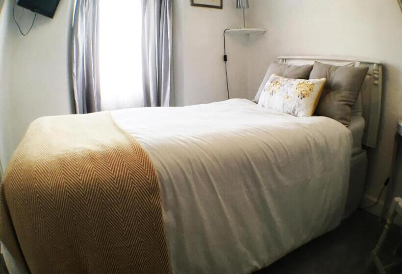 Family Suite, Hillside Bed And Breakfast