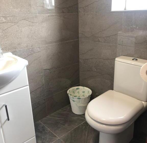 Номер Стандарт Трехместный, Lyttleton Lodge