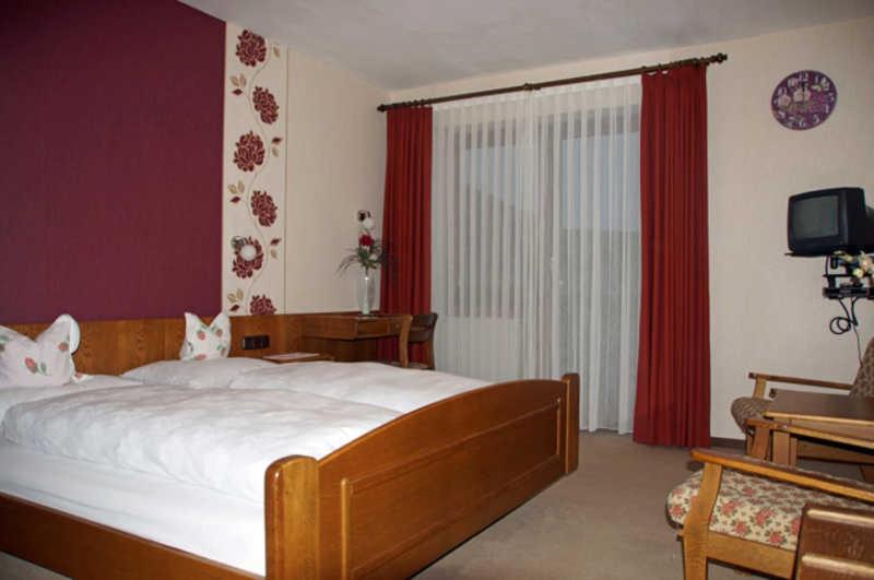 Номер Стандарт, Bayerischer Hof