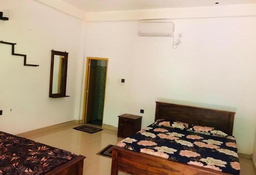 اتاق خانوادگی, Punkalasa Tourist Lodge
