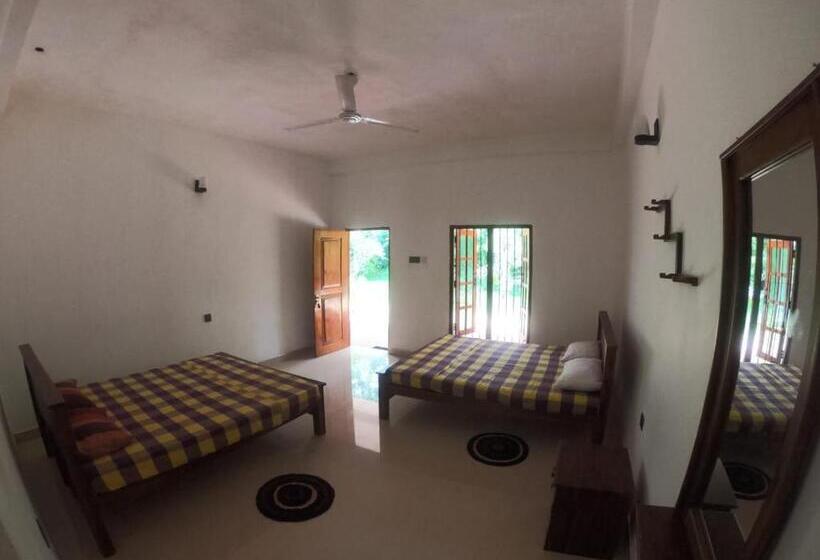 اتاق خانوادگی, Punkalasa Tourist Lodge