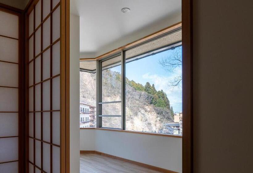 家庭间, Yumori Onsen Hostel