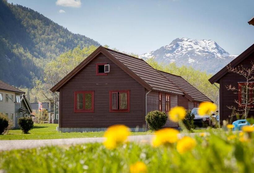 Дом 2 Спальни, Førde Gjestehus Og Camping