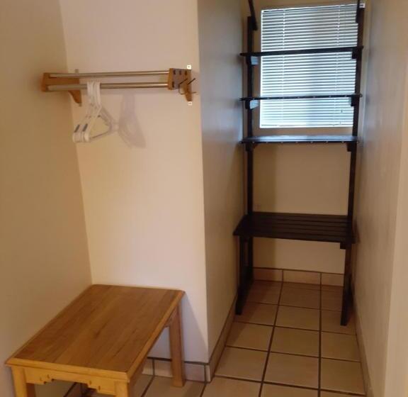 침실 2개 스위트, Stagecoach Suites