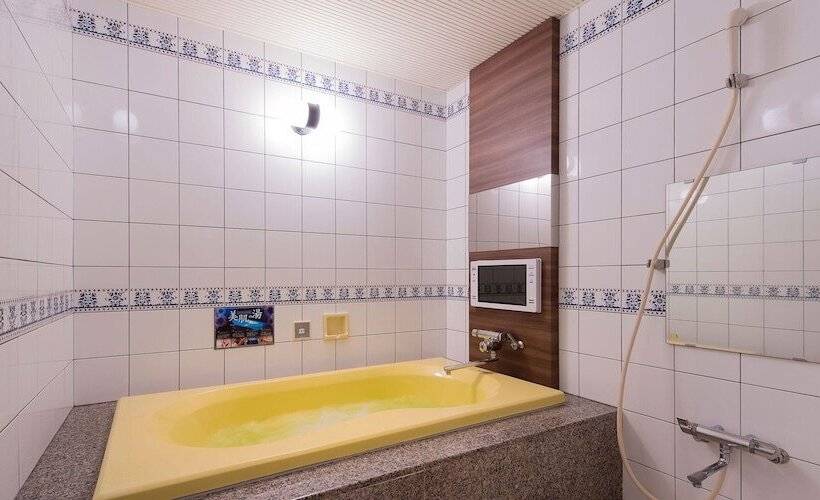 Номер Стандарт, Restay Tina Grace