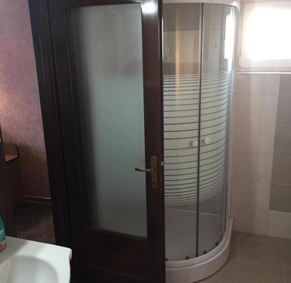 חדר סטנדרט, Pensiunea Flora