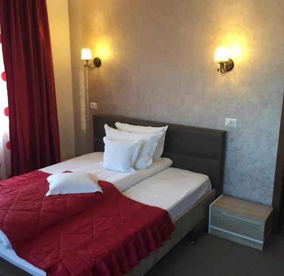 חדר סטנדרט, Pensiunea Flora