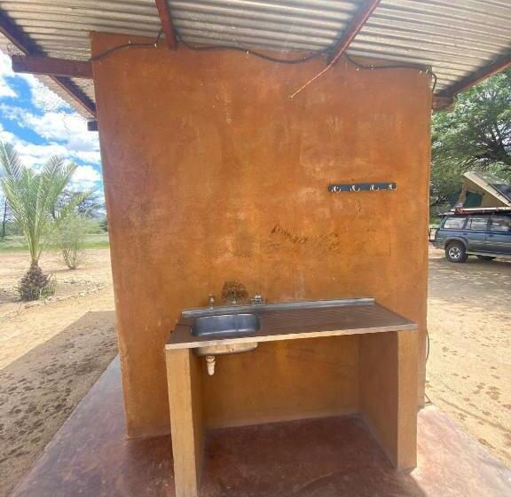 چادر با خدمات رفاهی استاندارد, Camp Mara