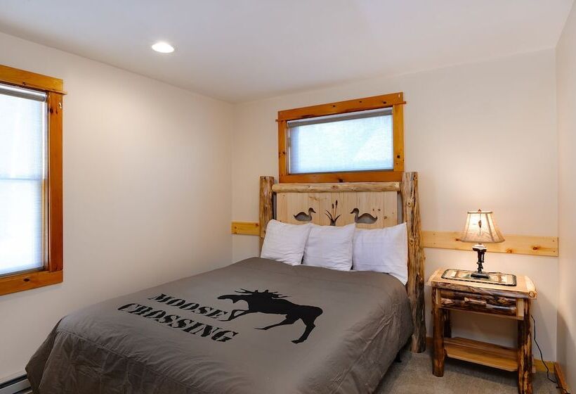Хижина, Cobble Mountain Lodge