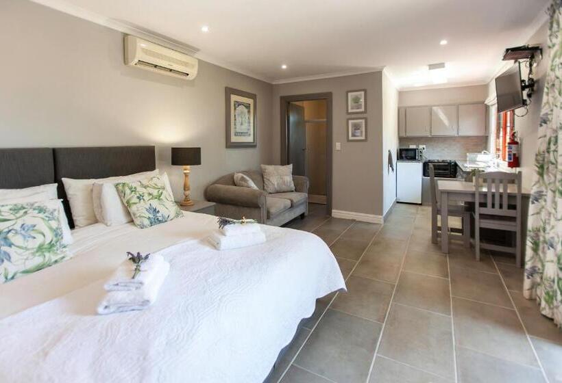 Номер Стандарт, Summerhill Guest Farm