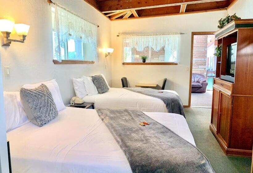 Номер Стандартный Кровать Куин, Breakers Boutique Inn