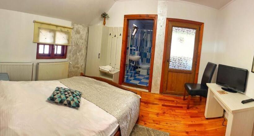 스탠다드 룸 산 전망, Amandra Chalet