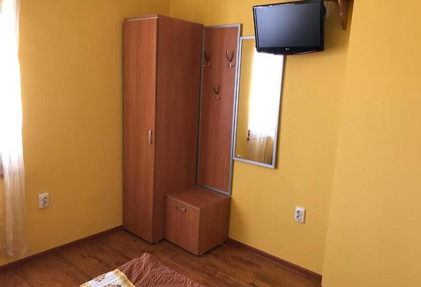 带共用浴室的标准房间, Guesthouse Elena