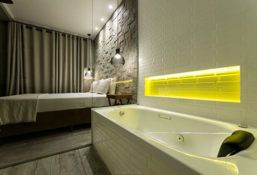 Номер Deluxe, Villa Aye Pousada Boutique Petfriendly Antigo Chalés Santa Catarina