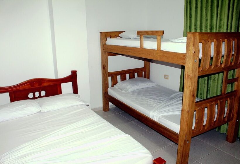 اتاق استاندارد سه نفره, Ibiza Cartagena