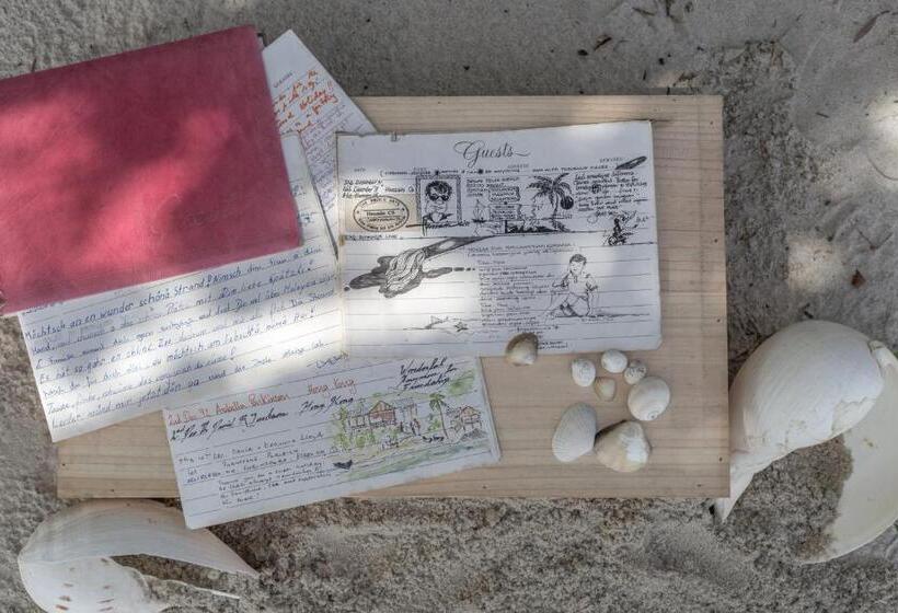 سرير فى غرفة مشتركه, Wild Pasir Panjang