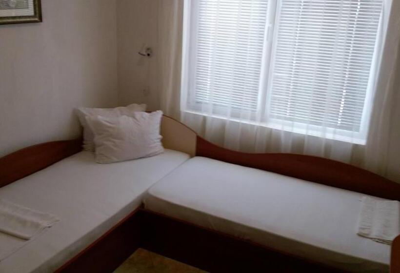 اتاق استاندارد, Guest House Krasi