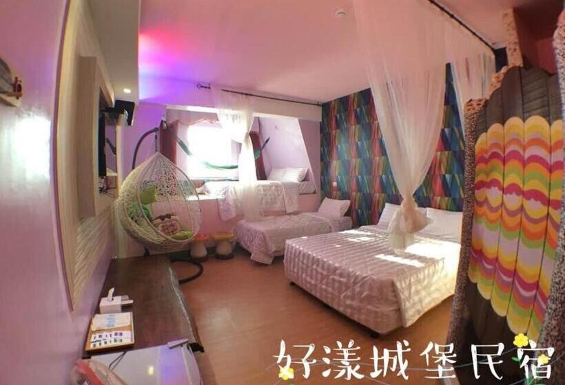 اتاق خانوادگی, Hi Young Castle