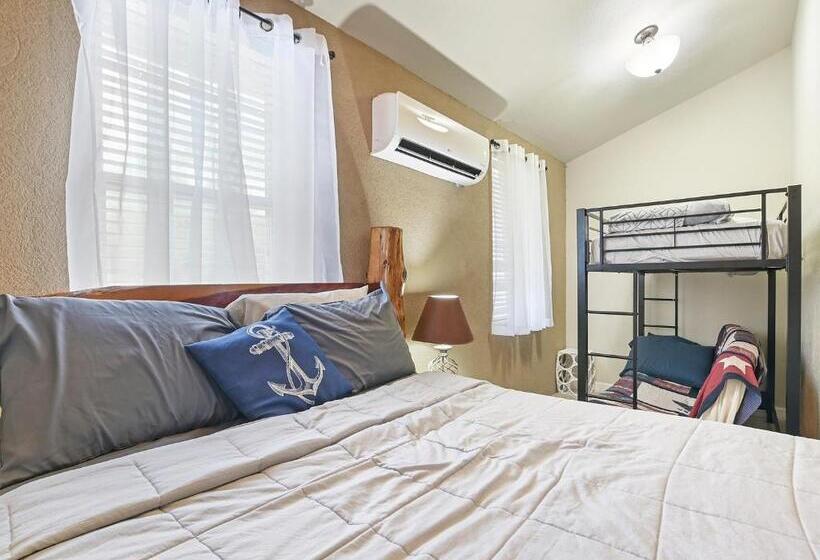 1 Bedroom Apartment Lake View, Canyon Lake Condos At Stillwater Ranch