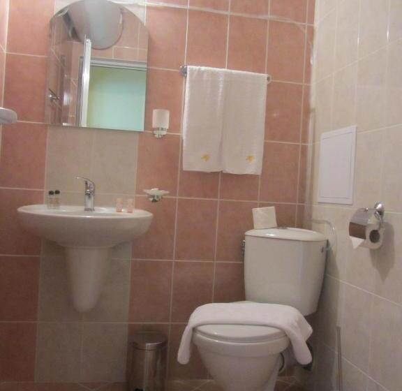 经济房, Stephanovy Guest House