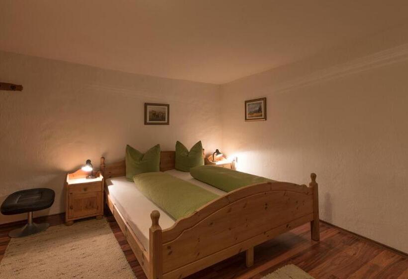Quarto Estandar, Gasthof Zur Traube