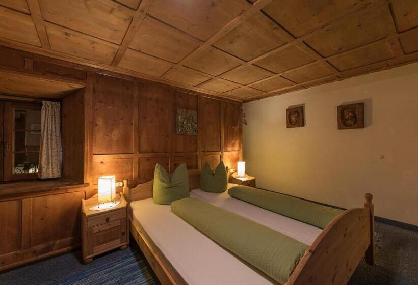 Quarto Estandar, Gasthof Zur Traube