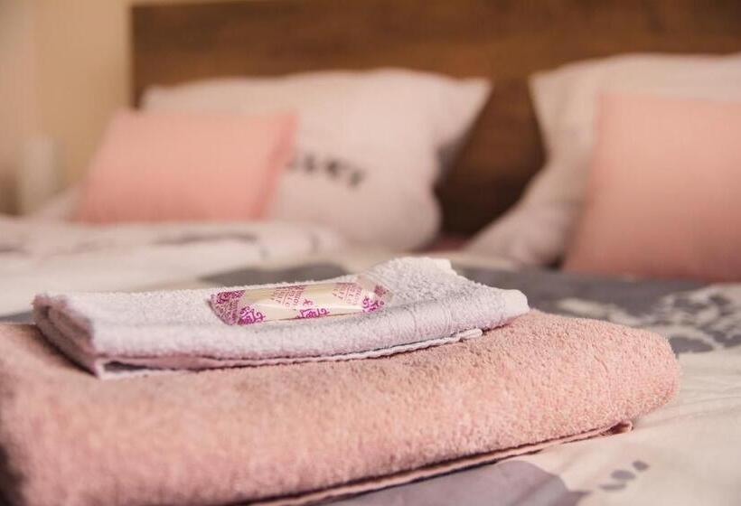 Номер Стандарт, Guesthouse Zlatý Hrozen
