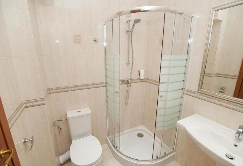 발코니가 있는 2 베드룸 아파트, Mamaia Summerland Apartments