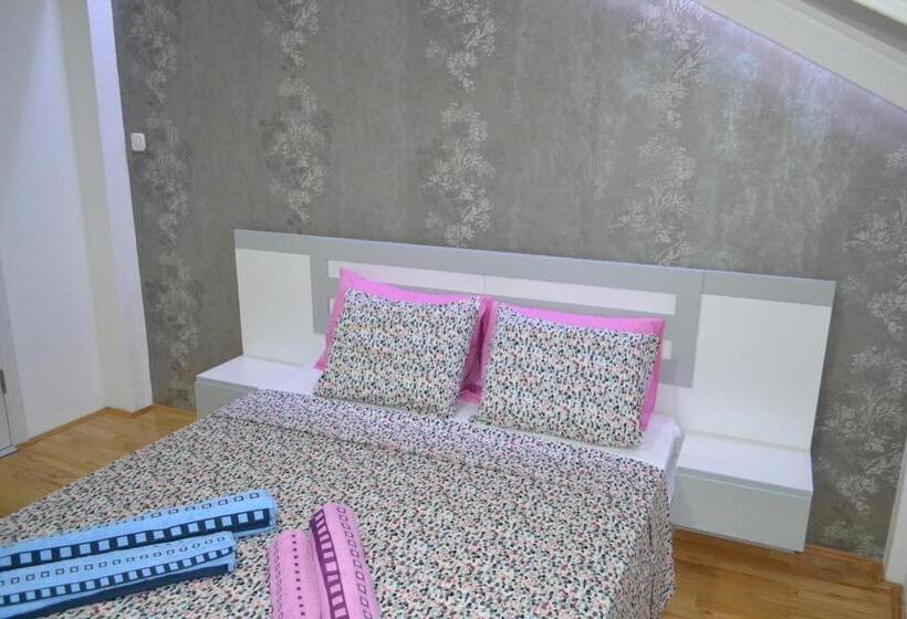 Апартаменты 2 Спальни, Villa Renessans
