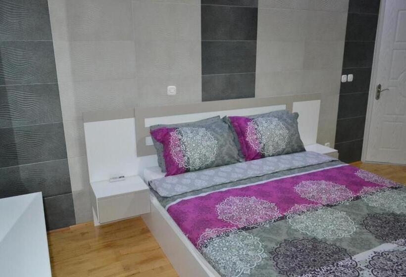 Апартаменты 2 Спальни, Villa Renessans