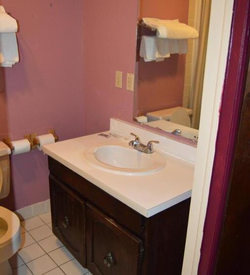 Стандартный Номер Кровать Кинг, Budget Inn Richlands Claypool Hill